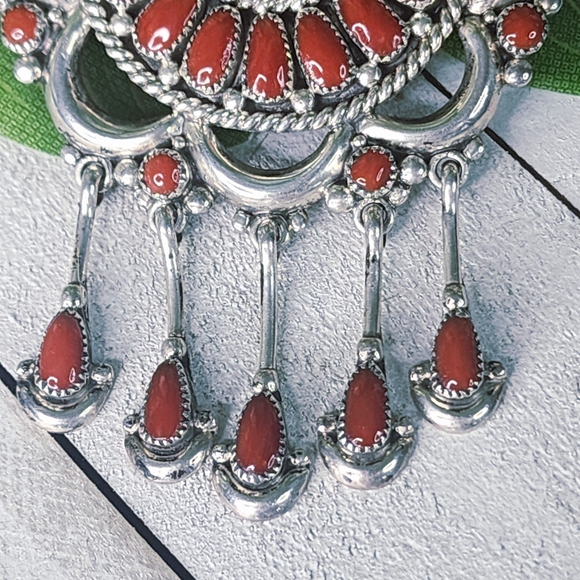 Lorraine Waatsa, Zuni Artist, Sterling and Mediterranean Coral Cluster Pendant - Picture 7 of 12